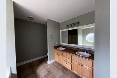 5589 Colinas Verde Dr, Milton, FL 32570 - Photo 17