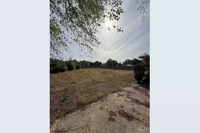 5589 Colinas Verde Dr, Milton, FL 32570 - Photo 3