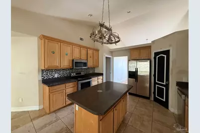 5589 Colinas Verde Dr, Milton, FL 32570 - Photo 7