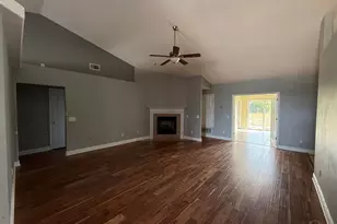 5589 Colinas Verde Dr, Milton, FL 32570 - Photo 5