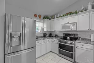 7143 Clearwood Rd, Pensacola, FL 32526 - Photo 9