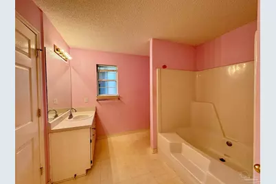1354 Mazurek Blvd, Pensacola, FL 32514 - Photo 19