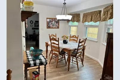 2410 Parker Dr, Niceville, FL 32578 - Photo 5