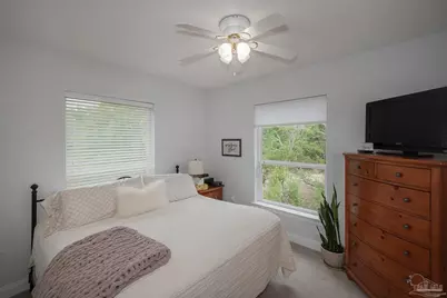 2120 Maria Cir, Pensacola, FL 32514 - Photo 17