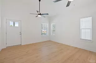 418 N C St, Pensacola, FL 32501 - Photo 13