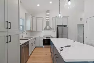 418 N C St, Pensacola, FL 32501 - Photo 9