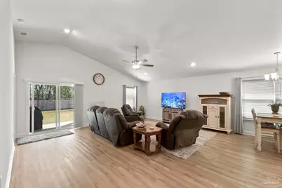 4758 W Lynn Dr, Milton, FL 32583 - Photo 13