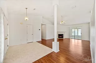 6435 Flagler Dr, Gulf Breeze, FL 32563 - Photo 5
