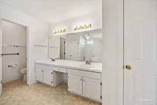 6435 Flagler Dr, Gulf Breeze, FL 32563 - Photo 11