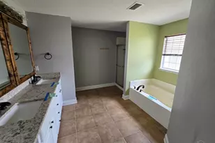 7303 Frankfort St, Navarre, FL 32566 - Photo 11