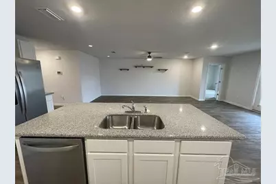 5628 Fulcina Ct, Milton, FL 32571 - Photo 3