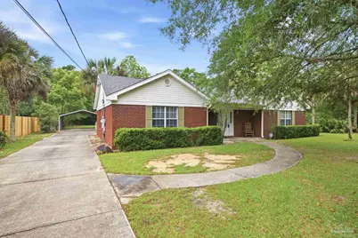 125 Memory Ln, Pensacola, FL 32503 - Photo 1