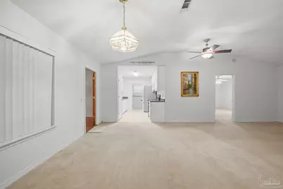 125 Memory Ln, Pensacola, FL 32503 - Photo 9