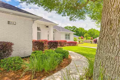 2018 Juno Cir, Pensacola, FL 32526 - Photo 3