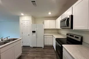 8727 Schooner Ln, Pensacola, FL 32507 - Photo 5