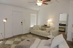 2202 N E St, Pensacola, FL 32501 - Photo 5