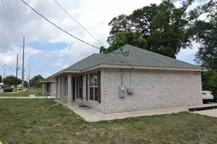 2202 N E St, Pensacola, FL 32501 - Photo 3