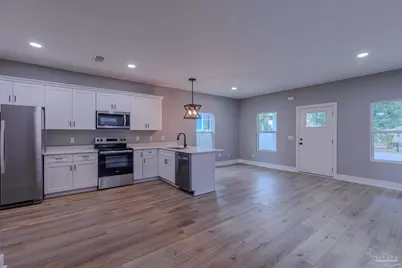 210 E Lakeview Ave, Pensacola, FL 32503 - Photo 5