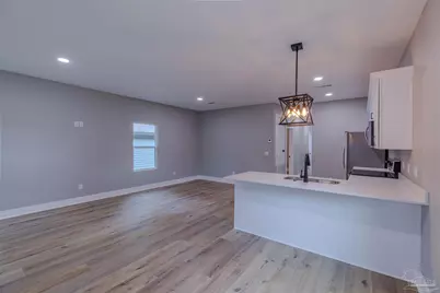 210 E Lakeview Ave, Pensacola, FL 32503 - Photo 3