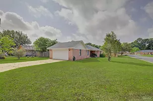 1104 Bremen Ave, Pensacola, FL 32507 - Photo 9