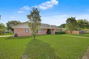 1104 Bremen Ave, Pensacola, FL 32507 - Photo 5