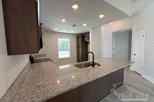 1027 Brimwood Cir, Cantonment, FL 32533 - Photo 5