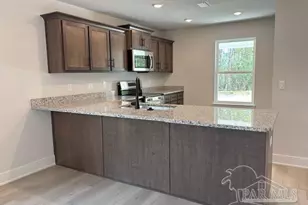 1015 Brimwood Cir, Cantonment, FL 32533 - Photo 9