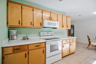 5708 Bentley Cir, Milton, FL 32570 - Photo 15