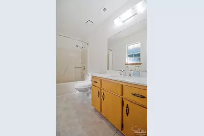 5708 Bentley Cir, Milton, FL 32570 - Photo 21