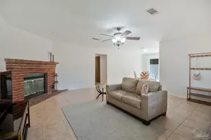 5708 Bentley Cir, Milton, FL 32570 - Photo 9