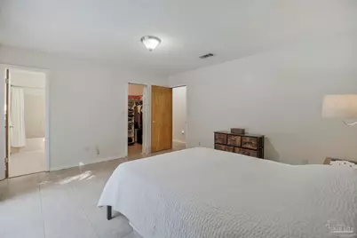 5708 Bentley Cir, Milton, FL 32570 - Photo 19
