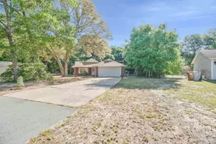 5708 Bentley Cir, Milton, FL 32570 - Photo 51
