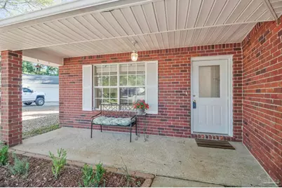 5708 Bentley Cir, Milton, FL 32570 - Photo 37