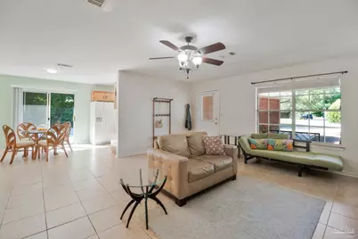 5708 Bentley Cir, Milton, FL 32570 - Photo 3