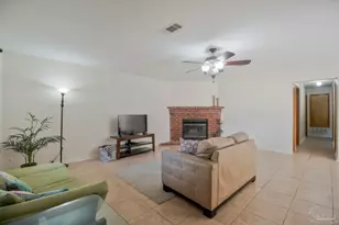 5708 Bentley Cir, Milton, FL 32570 - Photo 11