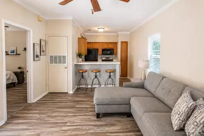 501 E Burgess Rd #D 10, Pensacola, FL 32504 - Photo 5