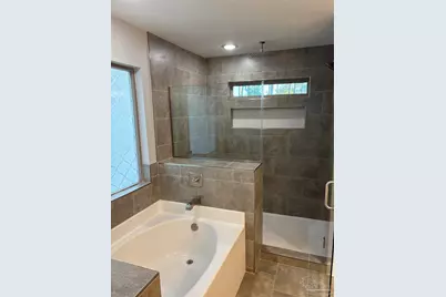 16339 Innerarity Pt Rd, Pensacola, FL 32507 - Photo 13