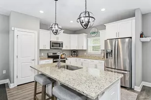 2303 Hadleigh Hills Ct, Navarre, FL 32566 - Photo 11