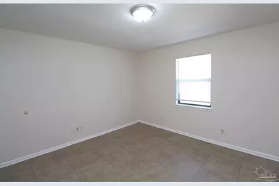 5207 Charbar Dr #B, Pensacola, FL 32526 - Photo 11