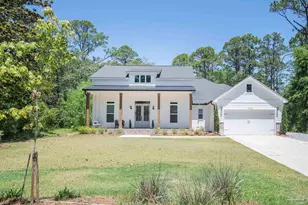 4798 Soundside Dr, Gulf Breeze, FL 32563 - Photo 3
