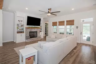4798 Soundside Dr, Gulf Breeze, FL 32563 - Photo 11