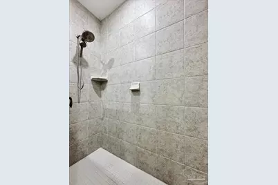 6161 Carson Dr, Milton, FL 32570 - Photo 17