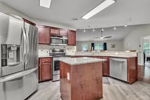 546 Shiloh Dr, Pensacola, FL 32503 - Photo 11