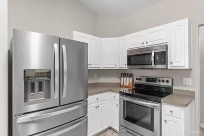 9518 Pouder Ln, Navarre, FL 32566 - Photo 11