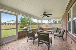 9271 Hansel Dr, Navarre, FL 32566 - Photo 5