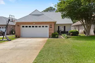 1329 Greenvista Ln, Gulf Breeze, FL 32563 - Photo 1