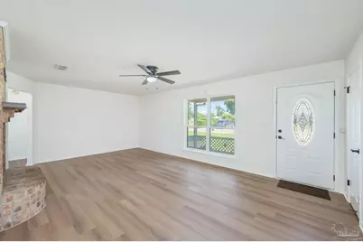6844 Community Dr, Pensacola, FL 32526 - Photo 11