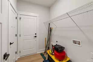 713 N F St, Pensacola, FL 32501 - Photo 39