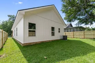 713 N F St, Pensacola, FL 32501 - Photo 41