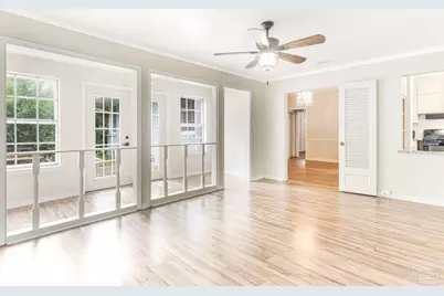 203 W Lloyd St, Pensacola, FL 32501 - Photo 3